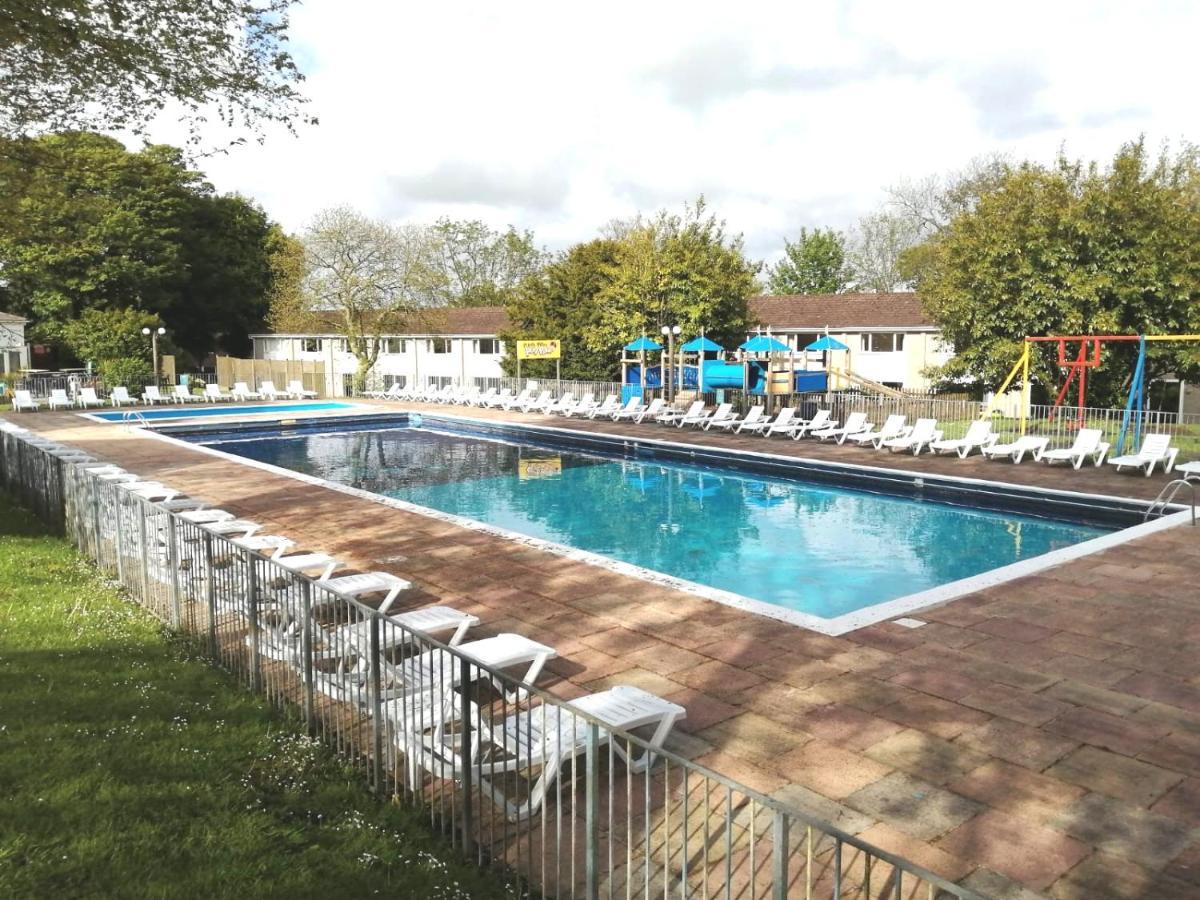 2 Bed Villa With Full Use Of Site Facilities New Quay Exterior foto